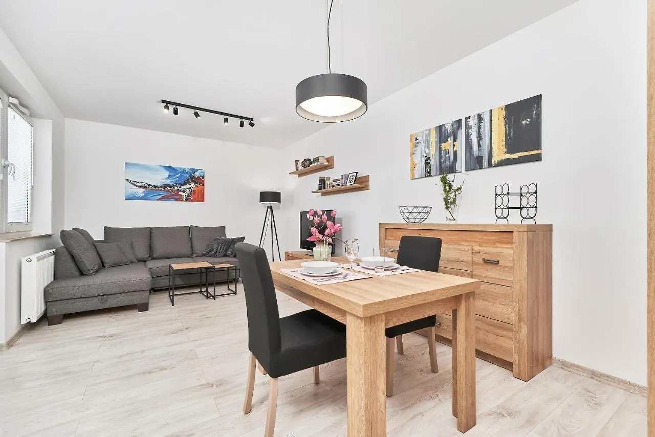 Exclusive Apartments Teczowa With Underground Parking By Noclegi Renters Wrocław 0*,  Polónia