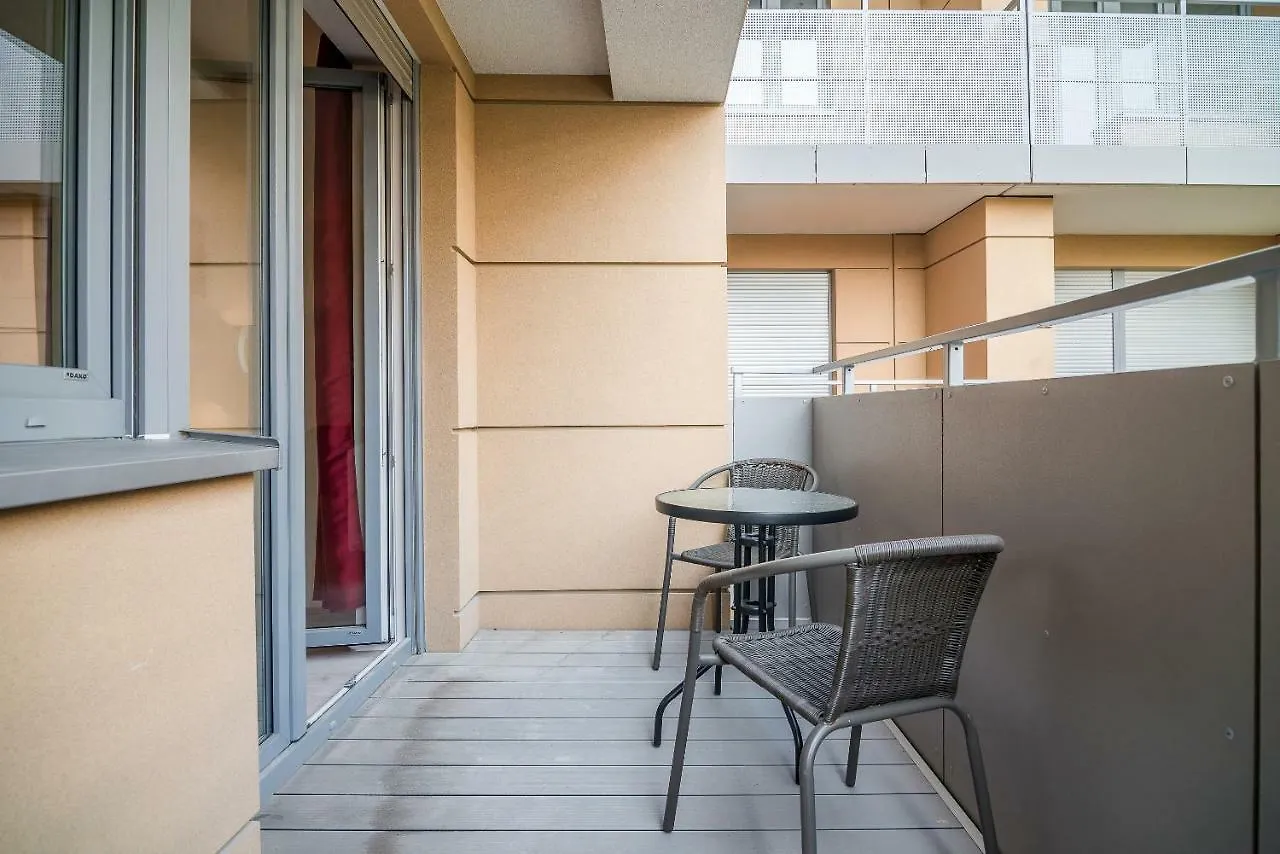 Exclusive Apartments Teczowa With Underground Parking By Noclegi Renters Wrocław Polónia